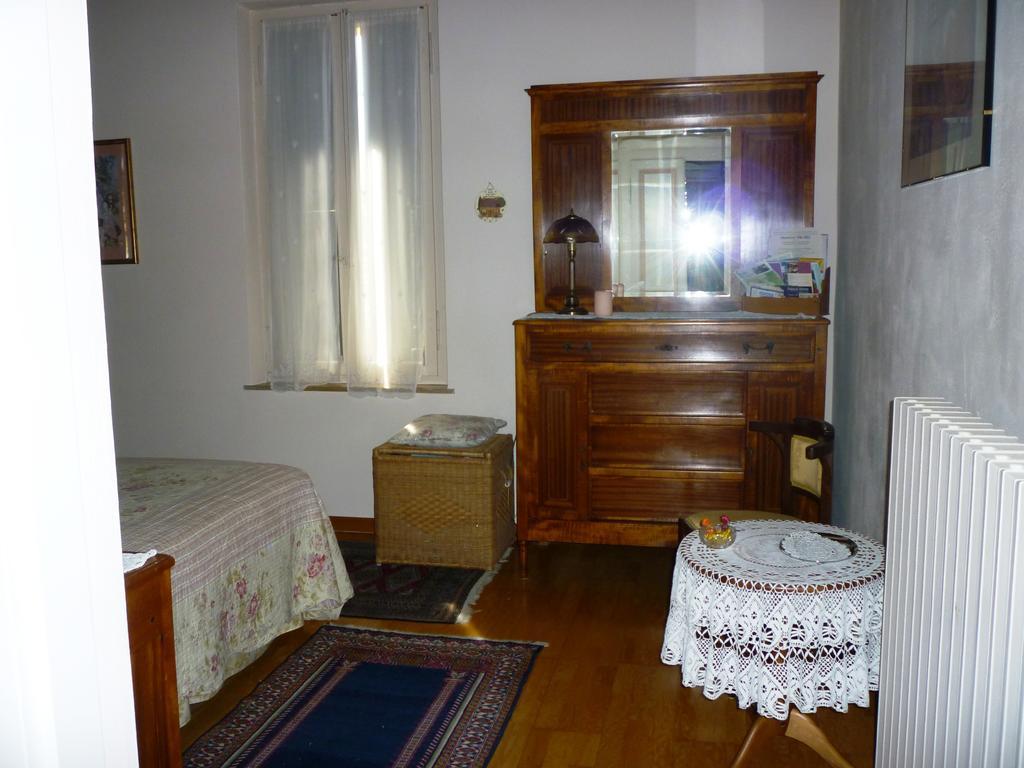 B&B Villa Dei Pini Domegliara Стая снимка