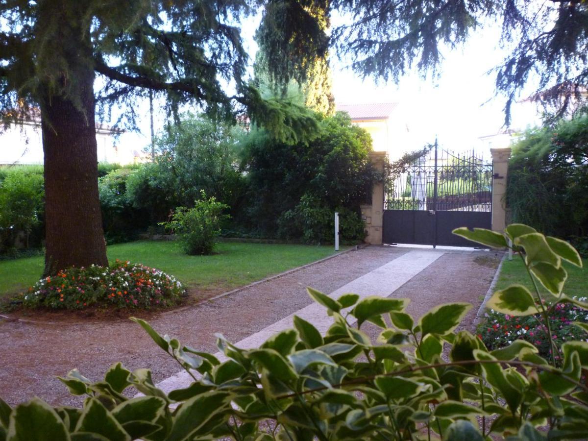 B&B Villa Dei Pini Domegliara Екстериор снимка